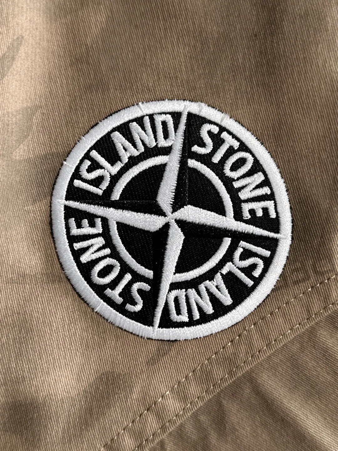 🅿️330 next day shipping, high-end goods, Stone Island 2025 spring and summer new elastic band casual shorts, counter-customized fabrics, high breathability and comfort, impeccable details, brand element design concept, reflecting high quality. It feels delicate and soft! It presents a casual cut and the upper body shape is great! Size: M-4XL